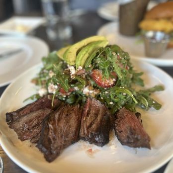 Vine and Oak Tavern - Arugula salad with steak - Comfort Food Near Me - Cranford, New Jersey Vine and Oak Tavern - Arugula salad with steak - Comfort Food Near Me - Cranford, New Jersey