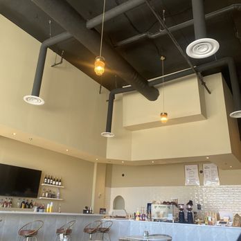 Larcomar Cafe Lounge - Coffee & Tea Near Me - Manassas Park, Virginia