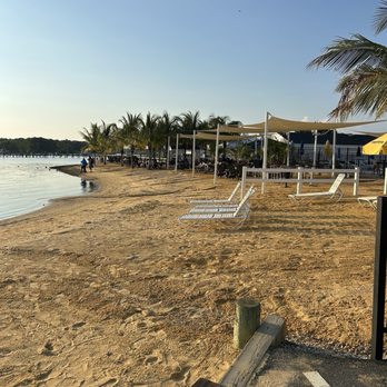 Bowleys On The Bay - Lovely beach - New American Near Me - Middle River, Maryland