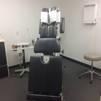 Heath Andrew R DC - Treatment room with state of the art Thompson Zenith Hilo - Chiropractors Near Me - Phoenix, Arizona Heath Andrew R DC - Treatment room with state of the art Thompson Zenith Hilo - Chiropractors Near Me - Phoenix, Arizona