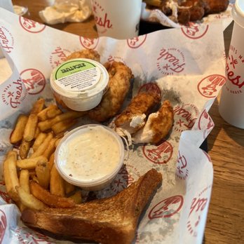 Slim Chickens - Yummy chicken tenders! - American Near Me - London, XGL