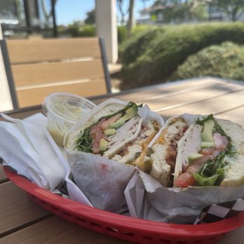 Isabel’s Cafe - Turkey avocado sandwich on jalapeño cheddar bagel - Cafes Near Me - Tracy, California