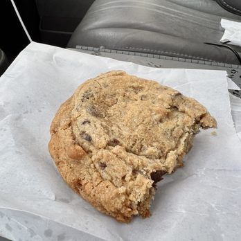 Beverly's Bakery - Bakeries Near Me - Fullerton, California