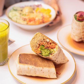 Salad Planet - Wrap - Salad Near Me - Valencia, V