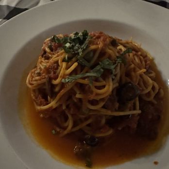 La Bella - Spaghetti Puttanesca - Italian Near Me - Chicago, Illinois La Bella - Spaghetti Puttanesca - Italian Near Me - Chicago, Illinois