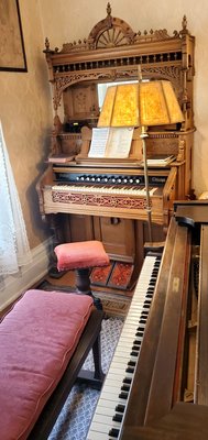 Seelye Mansion by null