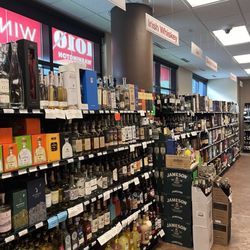 1010 Washington Wine & Spirits