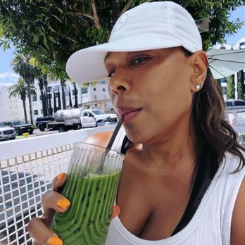 Sweet Maple - Oat Matcha soooo good - Breakfast & Brunch Near Me - Santa Monica, California