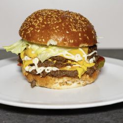 The Burg - Double Cheeseburger
