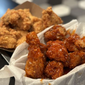 bb.q Chicken Gardena - a basket of fried chicken - Chicken Wings Near Me - Gardena, California bb.q Chicken Gardena - a basket of fried chicken - Chicken Wings Near Me - Gardena, California