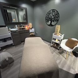 3535 Peachtree Rd Loft 32