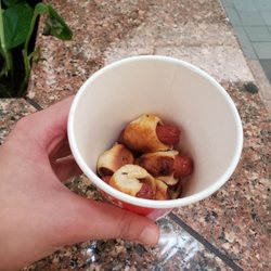 Pretzelmaker - I paid $7 for this...what a rip-off.