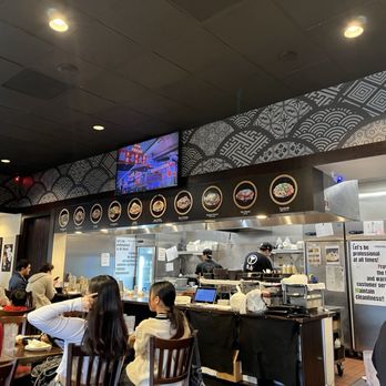 Chinchikurin - Interior - Teppanyaki Near Me - Torrance, California