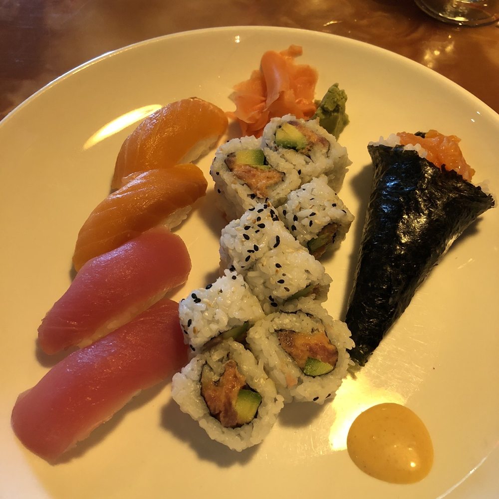 SUSHI THAI - Spicy tuna combo with a salmon hand roll. Hand rolls are huge. All good! - Sushi Bars Near Me - Hermitage, Tennessee SUSHI THAI - Spicy tuna combo with a salmon hand roll. Hand rolls are huge. All good! - Sushi Bars Near Me - Hermitage, Tennessee