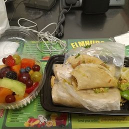 Fruit and chicken tacos