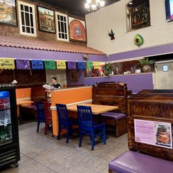 Mi Casita Mexican Restaurant - Inside dining area