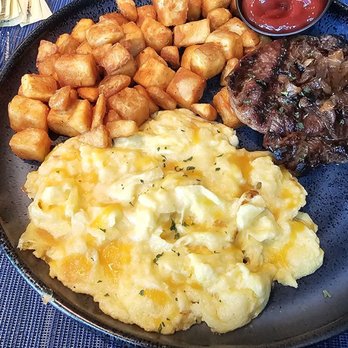 Golden Owl Tavern - Scrambled eggs with cheddar cheese, roasted potatoes and steak - New American Near Me - Charlotte, North Carolina