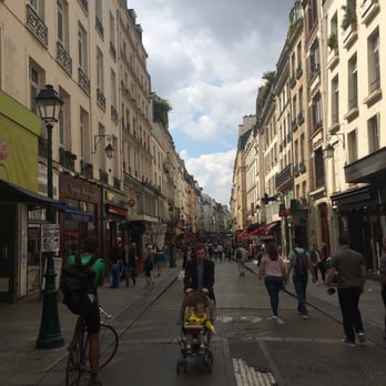 Rue Montorgeuil - Vue du haut de la rue - Landmarks & Historical Buildings Near Me - Paris, 75 Rue Montorgeuil - Vue du haut de la rue - Landmarks & Historical Buildings Near Me - Paris, 75