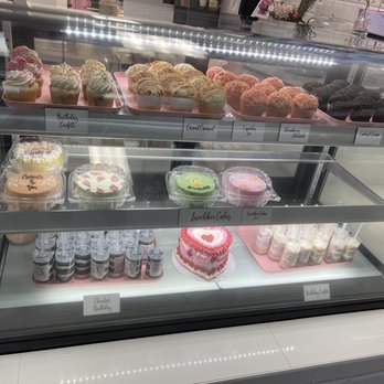 Whiskful Thinking Cakes - Custom Cakes Near Me - Las Vegas, Nevada Whiskful Thinking Cakes - Custom Cakes Near Me - Las Vegas, Nevada