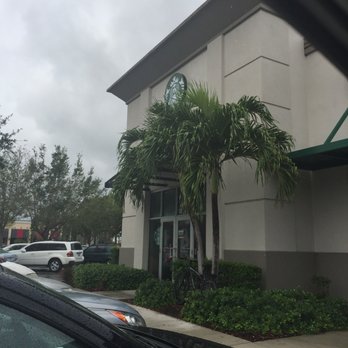 Starbucks - Coffee & Tea Near Me - Fort Myers, Florida Starbucks - Coffee & Tea Near Me - Fort Myers, Florida