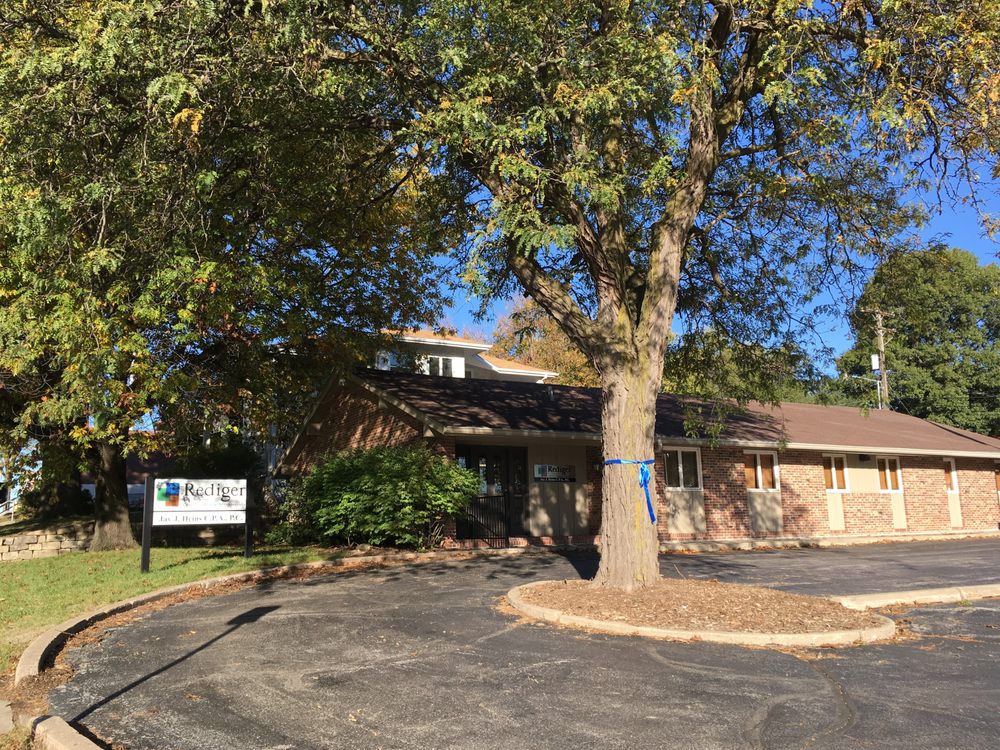 REDIGER SCOTT T CPA 3434 O St, Lincoln, Nebraska Accountants