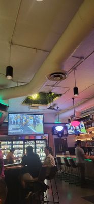 RidgeWood Bottle & Tap by null