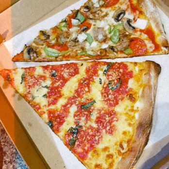 Bala's Pizza - Pizza Near Me - St. Johns, Florida