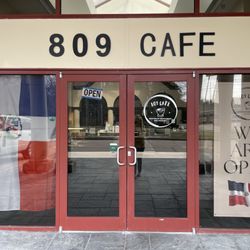 809 Cafe - Exterior entrance