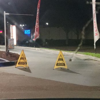 Jack in the Box - Why is the driveway closed  down everytime I try to go eat there? - Fast Food Near Me - Oceanside, California