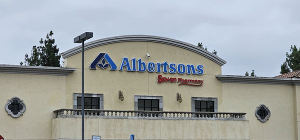 Albertsons by null