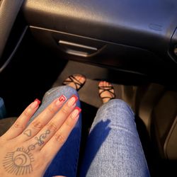 Nails and toes