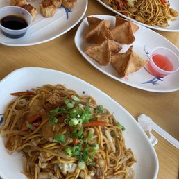 Chicken Lo main and crab rangoons