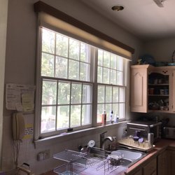 Trend interior - Kitchen Graber pleated blinds without chords.