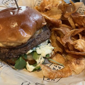 Pierce Tavern - Cheese burger with chips - Burgers Near Me - Downers Grove, Illinois Pierce Tavern - Cheese burger with chips - Burgers Near Me - Downers Grove, Illinois