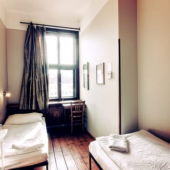 Sir Toby's - Standard twin room. - Hostels Near Me - Prague, Puerto Rico