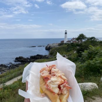 Bite Into Maine - Connecticut roll - Seafood Near Me - Cape Elizabeth, Maine