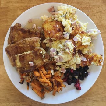 College Houses - Halstead House: example brunch meal we've had (Saturday and Sunday) - Apartments Near Me - Austin, Texas College Houses - Halstead House: example brunch meal we've had (Saturday and Sunday) - Apartments Near Me - Austin, Texas