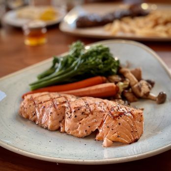 Elements Restaurant & Bar - Salmon - American Near Me - Monrovia, California