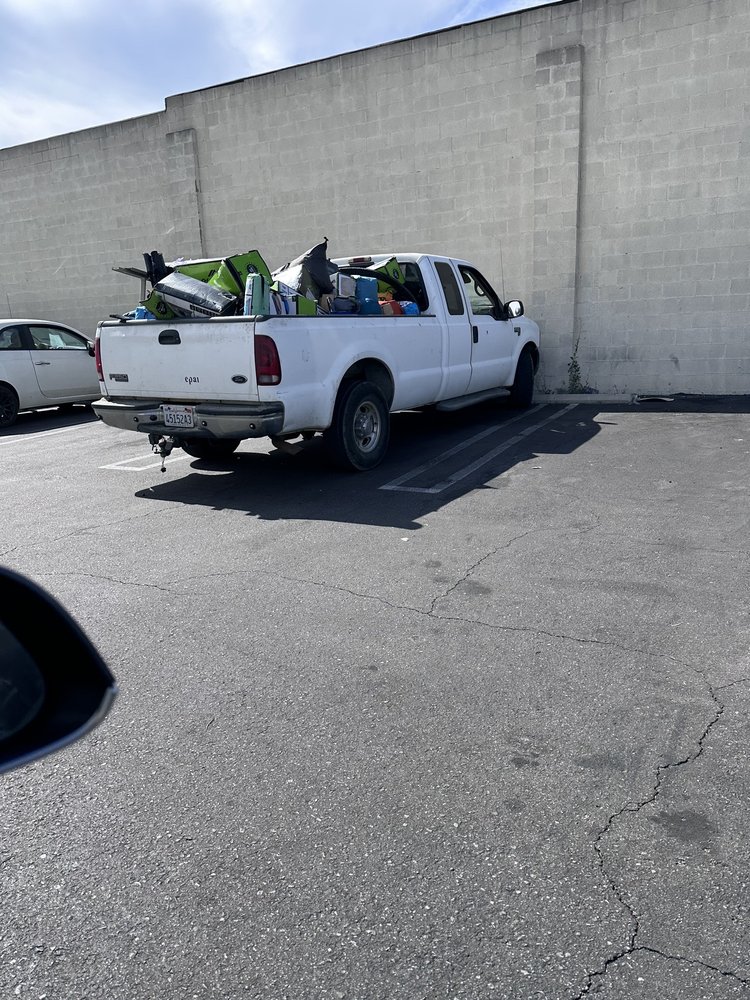 BULLDOG LIQUIDATORS Updated September 2024 24 Photos & 90 Reviews