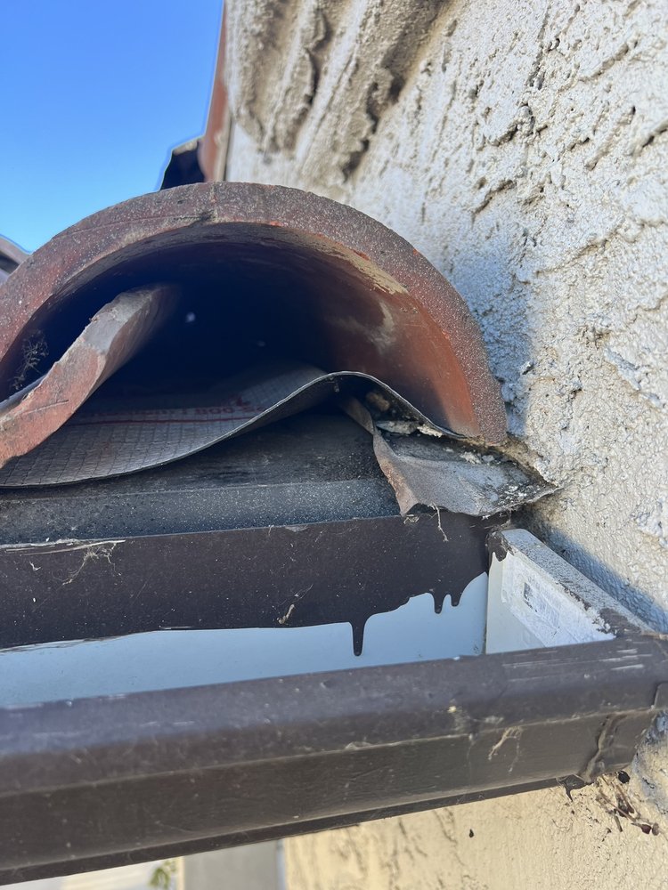 Slide of Icon Unlimited Roofing