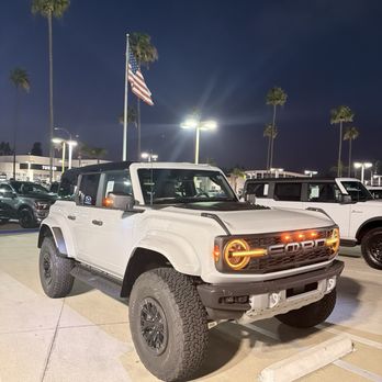 AutoNation Ford Tustin - Car Dealers Near Me - Tustin, California