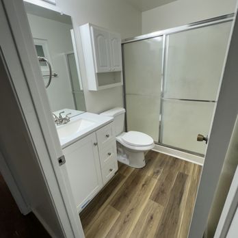 Qc residential remodeling - Flooring and vanity replacement - General Contractors Near Me Qc residential remodeling - Flooring and vanity replacement - General Contractors Near Me