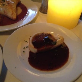Le Rendez-vous - Mini Wellington - French Near Me - Tucson, Arizona