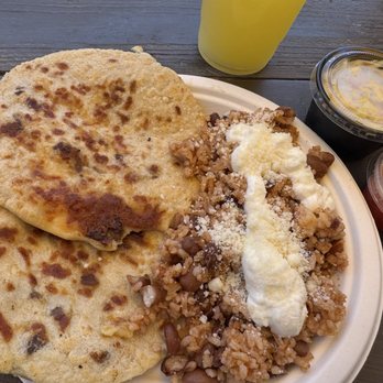 Elubia's Kitchen - Latin American Near Me - Isla Vista, California