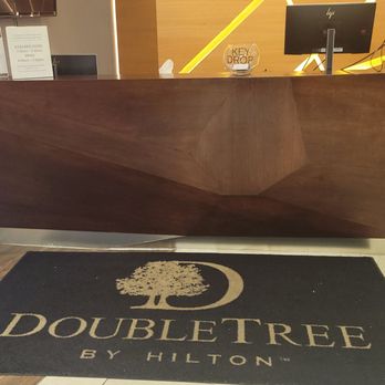 DoubleTree by Hilton Hotel Wilmington - Entrance - Hotels Near Me - Wilmington, Delaware