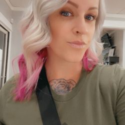 Top Shelf Beauty Bar