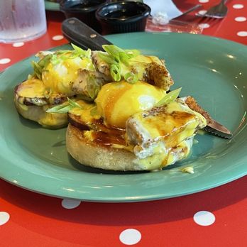 The Friendly Toast - Chicken cordon bleu Benedict - Breakfast & Brunch Near Me - Dedham, Massachusetts