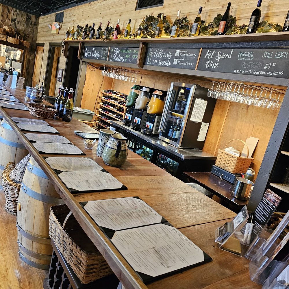 Riverwood Winery - Inside - Wineries Near Me - Rushville, Missouri Riverwood Winery - Inside - Wineries Near Me - Rushville, Missouri