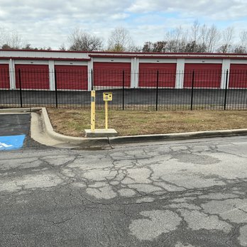 iStorage - Self Storage Near Me - Shawnee, Kansas iStorage - Self Storage Near Me - Shawnee, Kansas