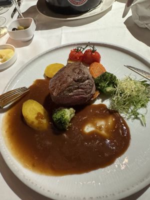 De Peerdestal | Restaurant Antwerpen by null